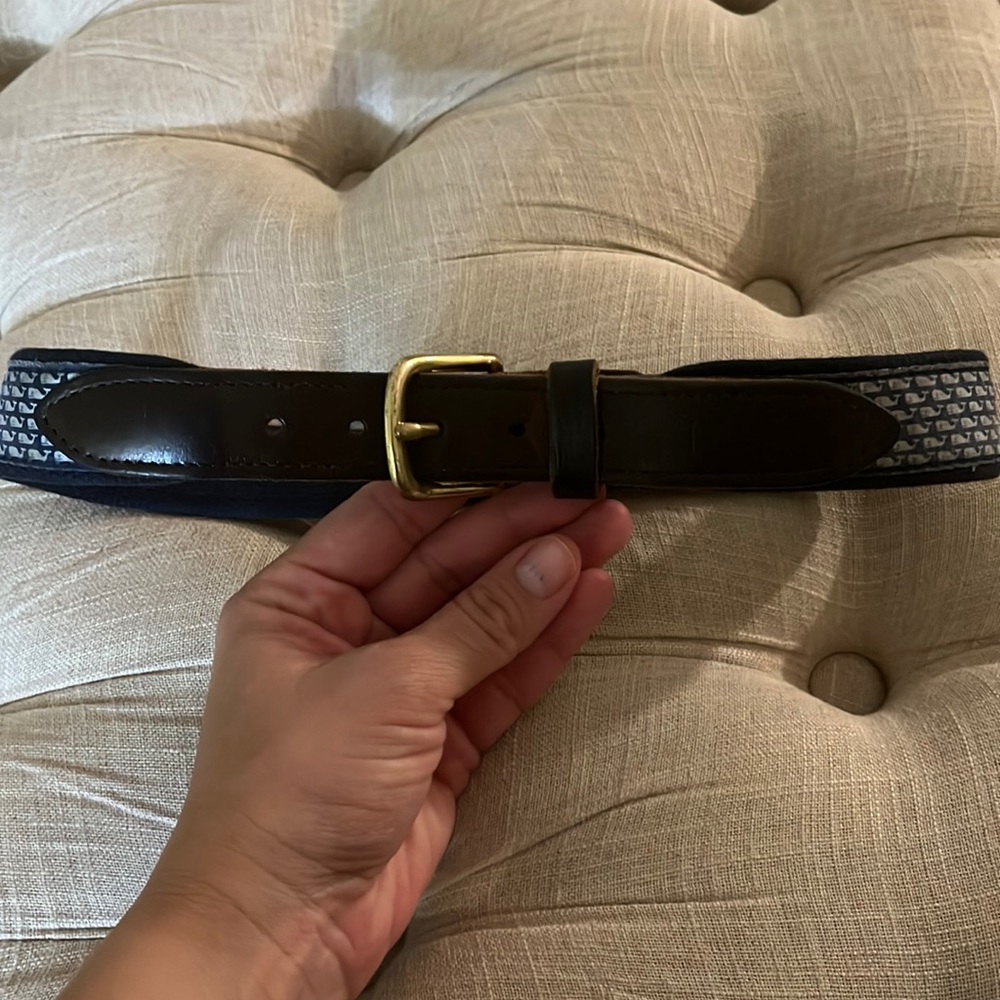 Vineyard vines kids belt. Size 24 (around size 5 or 6)
